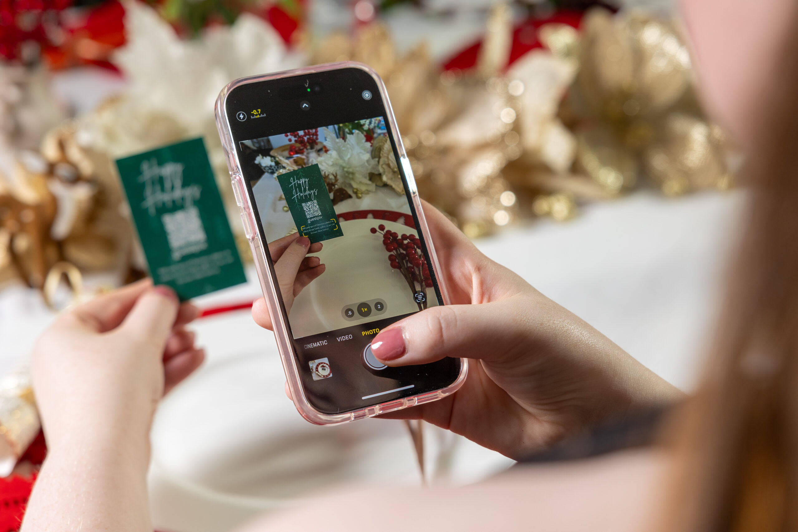 Scanning Christmas GUESTPIX QR Code